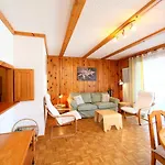 Hyacinthe 2 By Interhome *